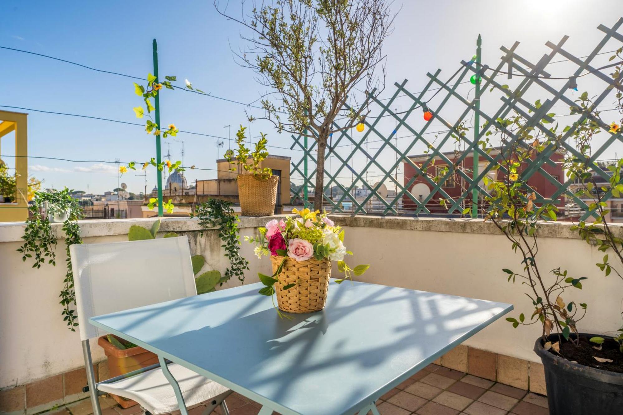 רומא Welcome Dhome - Cozy Penthouse With St. Peter View מראה חיצוני תמונה