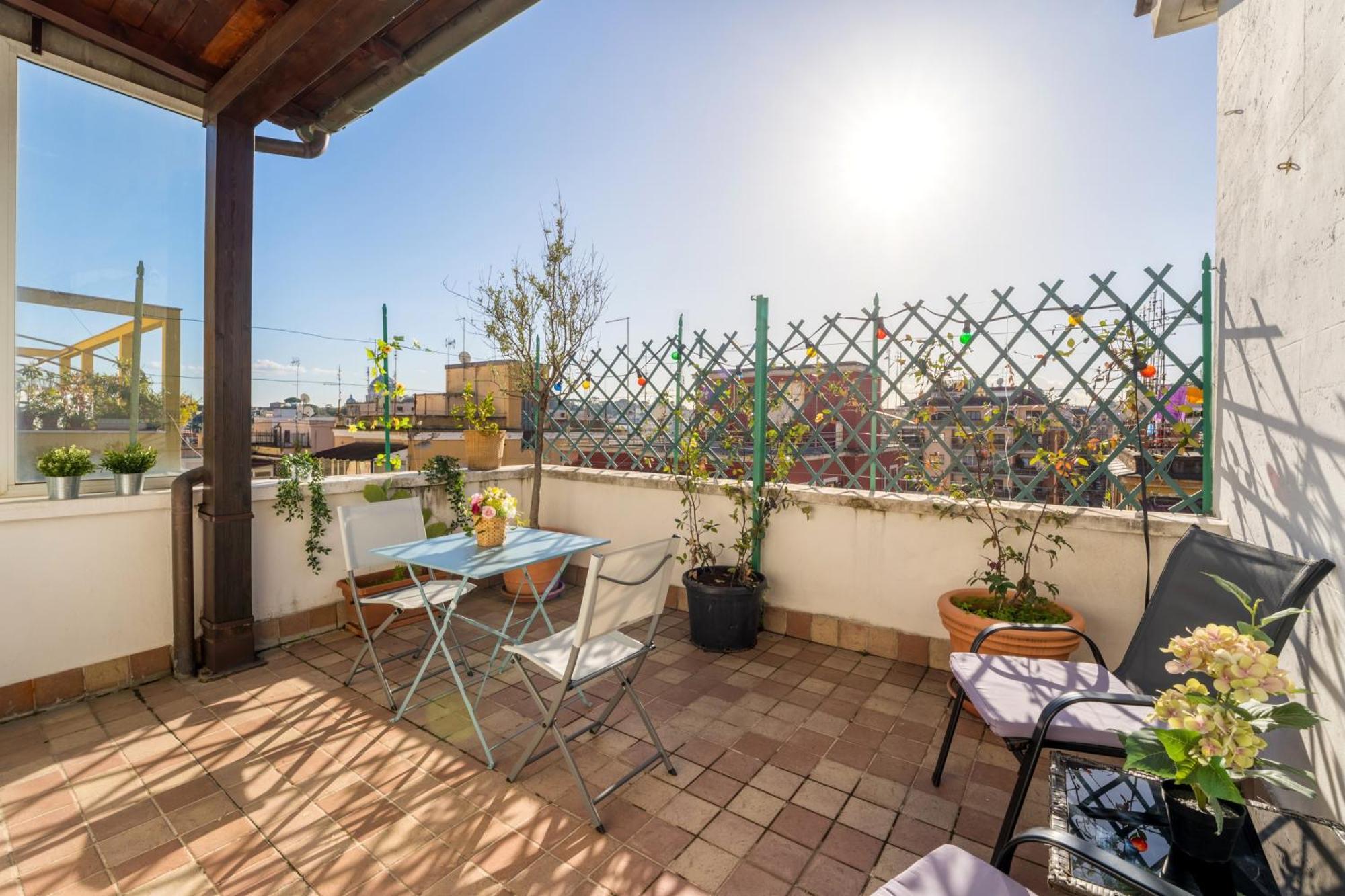 רומא Welcome Dhome - Cozy Penthouse With St. Peter View מראה חיצוני תמונה